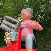 Sarah op scootmobiel