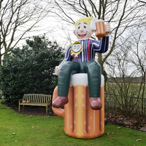 Abraham pop op bierglas