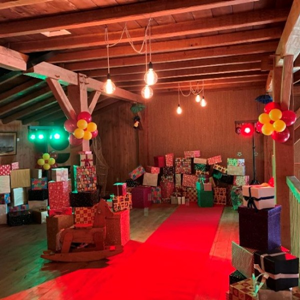 Huis van Sinterklaas in winkel
