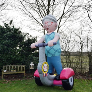 Sarah op Segway