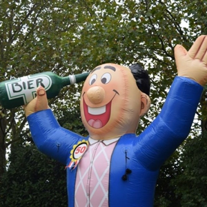 Abraham met bierfles