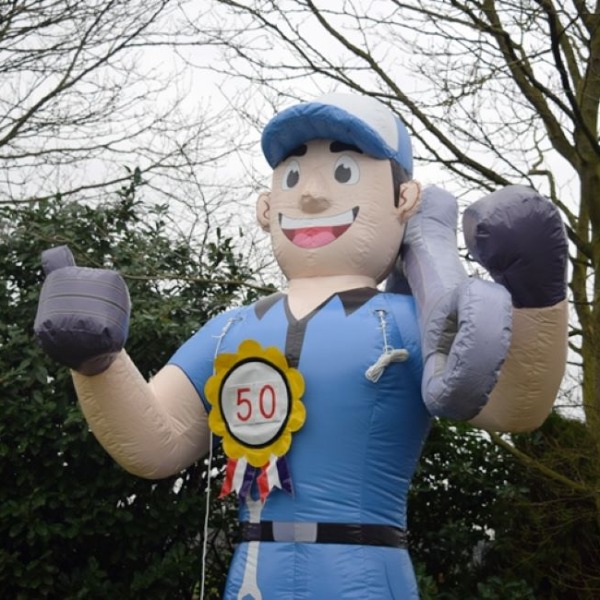 Abraham pop Monteur Abraham pop Monteur