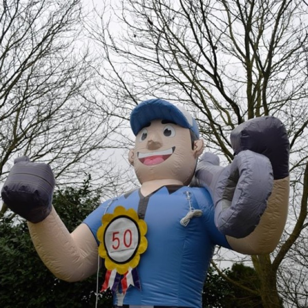 Abraham pop Monteur Abraham pop Monteur