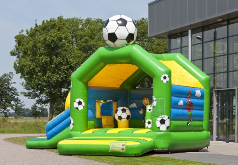 Afhankelijkheid hybride stel je voor Springkussen voetbal huren? Springkussen verhuur Partyhome heeft het