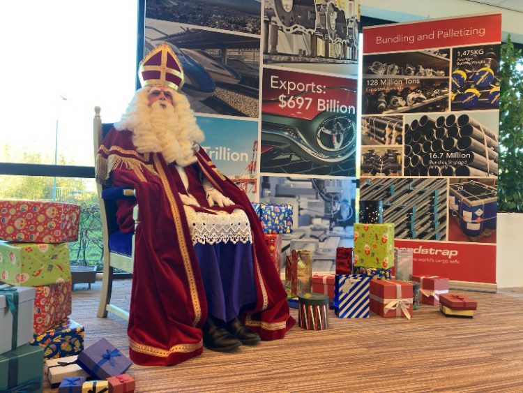 Sinterklaas op het werk