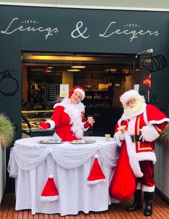 Walking Table Christmas