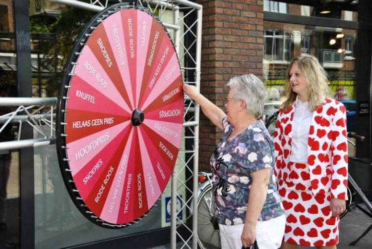 Wheel of Love actie