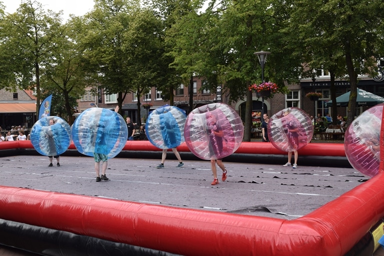 Induceren doel Plaats Voetbal attractie huren? Sportieve voetbal spellen bij Partyhome